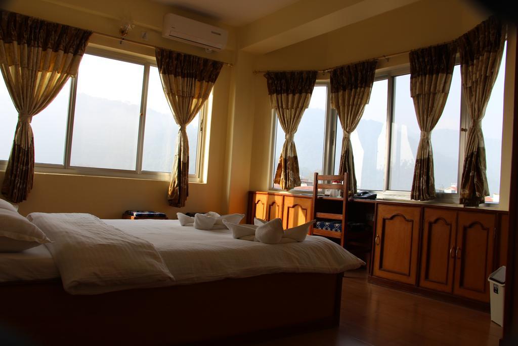Hotel Milarepa Pvt Ltd Pokhara Exterior foto